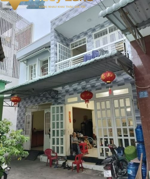 Lộ thông 5 mét vị trí mặt tiền nằm ngay Phường Tam Bình, Hồ Chí Minh bán nhà giá bán hợp lý từ 4 tỷ tổng quan gồm 3 phòng ngủ-01