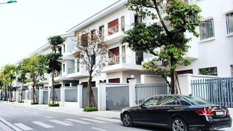 Hướng Đông - Nam, bán biệt thự có diện tích thực 200m2 vị trí đặt ngay trung tâm Phạm Hùng, Mễ Trì bán ngay với giá mong muốn 55 tỷ-01