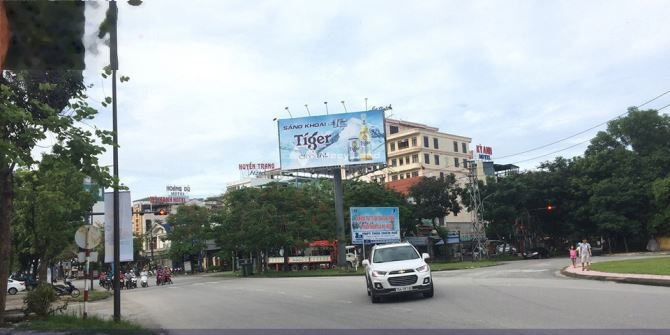Nhà này có tổng 3 PN, cho thuê nhà, thuê ngay với giá siêu rẻ chỉ 50 triệu/tháng có diện tích tiêu chuẩn 500m2 vị trí nằm tại Phạm Văn Đồng, Huế-01