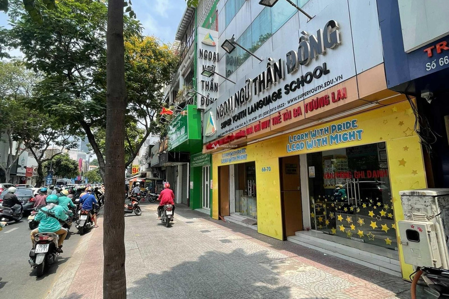 Nhà bao gồm có 5 PN, cho thuê nhà ở có diện tích thực 72m2 giá thuê siêu mềm từ 45 triệu/tháng vị trí tốt tại Đa Kao, Hồ Chí Minh-01