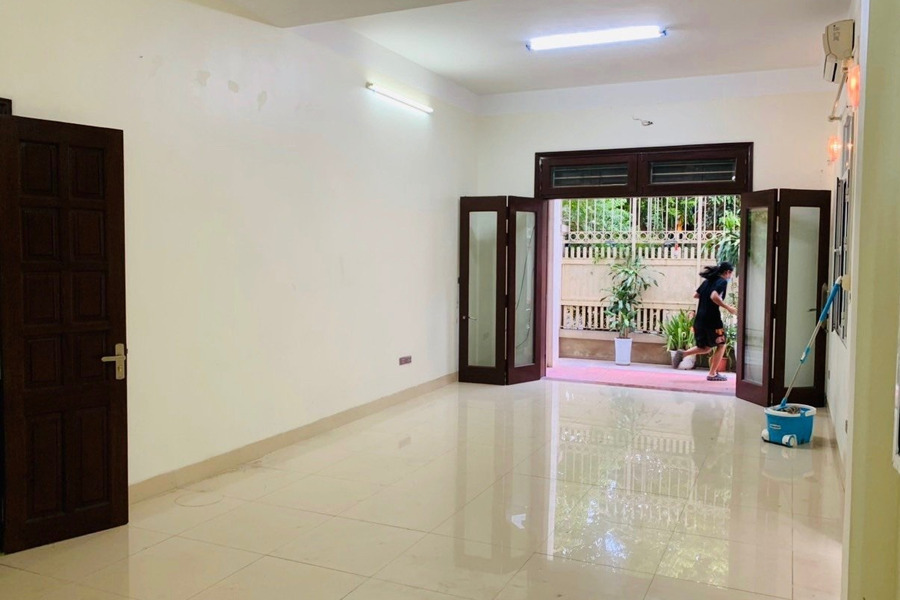 Cho thuê mặt phố Nguyễn Khả Trạc 77m2, 4 tầng, vỉ hẻ rộng kinh doanh, văn phòng, spa-01