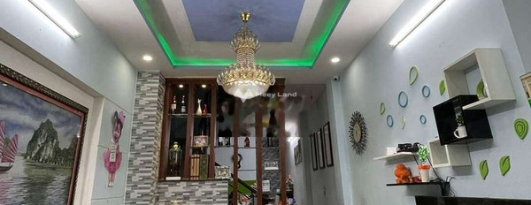 Nhà nhìn chung có 4 phòng ngủ, bán nhà ở có diện tích 60m2 bán ngay với giá sang tên 9.9 tỷ vị trí hấp dẫn ngay tại Hồ Bá Kiện, Hồ Chí Minh-02