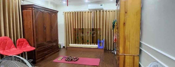 Cho thuê nhà nguyên căn ngõ 29 Dịch Vọng DT 50m 5 tầng 4PN 13 Triệu -02