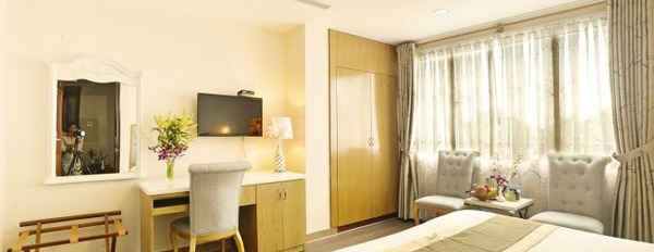 Cho thuê khách sạn tại Trần Bình Trọng, Phường 4, Quận 5. Diện tích 128m2, giá 140 triệu/tháng-02