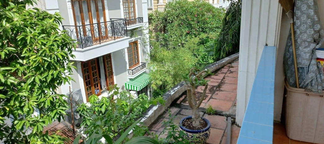 Vị trí thuận lợi tọa lạc ngay ở Quận 2, Hồ Chí Minh bán nhà bán ngay với giá tốt nhất chỉ 24 tỷ