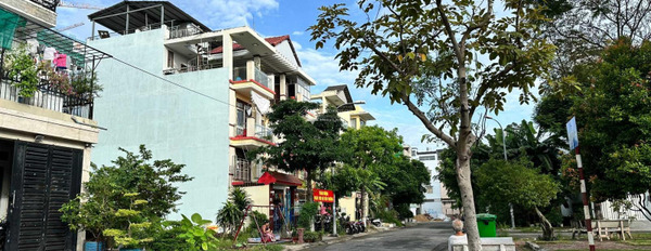 Cho thuê nhà, thuê ngay với giá đặc biệt 160 triệu/tháng diện tích như sau 750m2 vị trí ngay Bến Nghé, Hồ Chí Minh-02