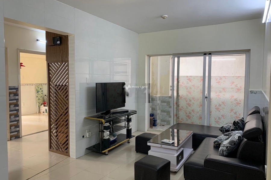 Cho thuê căn hộ vị trí đặt tại trung tâm Phường 10, Hồ Chí Minh thuê ngay với giá hữu nghị 12 triệu/tháng, nhìn chung gồm 3 phòng ngủ, 2 WC giá hợp lý-01