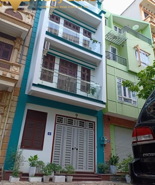 Giá siêu ưu đãi 17 triệu/tháng, cho thuê biệt thự Diện tích đất 300 m2 vị trí nằm tại Xuân La, Hà Nội, nhà này gồm 6 phòng ngủ, chiều ngang đường 10 m...-01