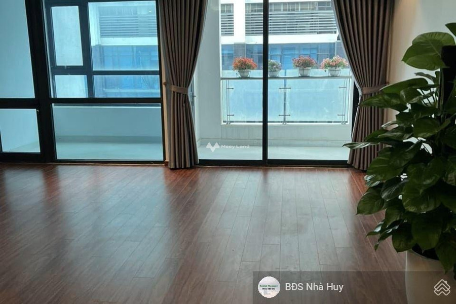 Trong căn này gồm có 3 PN, cho thuê căn hộ vị trí đặt vị trí nằm trên Thanh Xuân, Hà Nội, 3 WC hẻm rộng-01