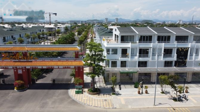 DT 150m2, bán biệt thự vị trí mặt tiền ngay Võ Văn Kiệt, Hương Thủy, hướng Đông, ngôi nhà bao gồm 3 phòng ngủ, với đường ngang 35 m nhà phong thủy tốt-01