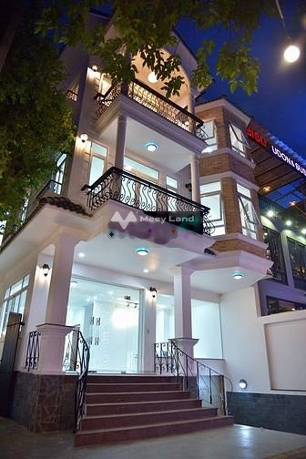Có một diện tích là 600m2, cho thuê nhà ở vị trí mặt tiền tọa lạc tại Song Hành, Hồ Chí Minh, trong nhà này có tổng 5 PN, 5 WC lh xem trực tiếp-01