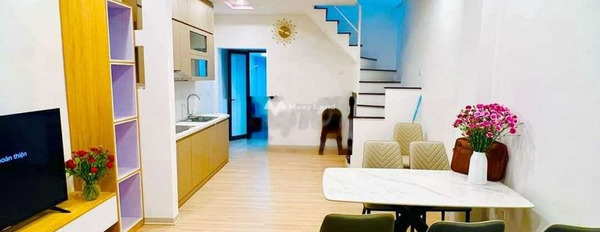 Giá 3 tỷ, bán chung cư diện tích tiêu chuẩn 120m2 vị trí đẹp tọa lạc ở Nghĩa Đô, Hà Nội, trong căn hộ có 3 phòng ngủ, 2 WC thuận tiện đi lại-03