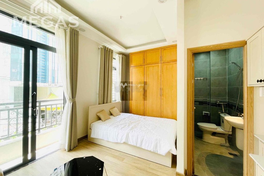 Vị trí đặt ở tại Hồng Bàng, Quận 5, cho thuê chung cư thuê ngay với giá đề xuất 5 triệu/tháng, căn hộ nhìn chung có 1 phòng ngủ, 1 WC hẻm rộng-01