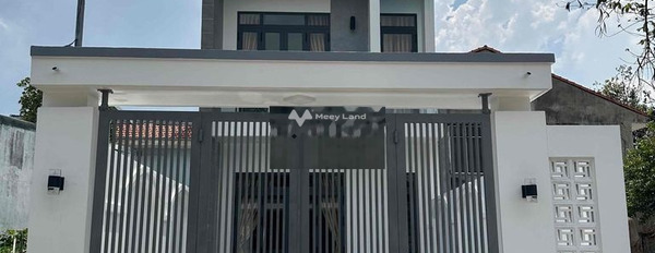 Có diện tích chính 100m2 bán nhà mặt tiền tọa lạc ngay Nguyễn Thị Minh Khai, Bình Dương ngôi nhà này gồm 3 phòng ngủ 2 WC giá tốt nhất-02