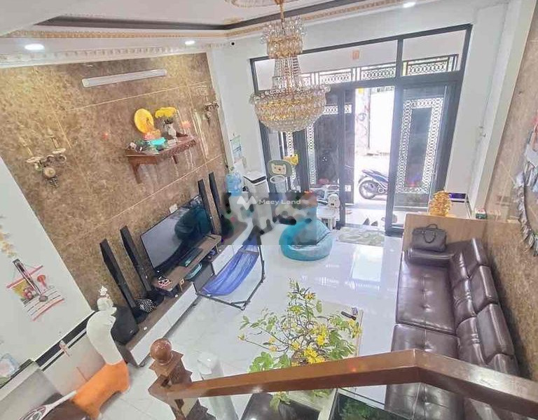 Có diện tích 55.2m2 bán nhà mặt tiền tọa lạc ngay Nguyễn Văn Nghi, Hồ Chí Minh tổng quan trong ngôi nhà có 3 phòng ngủ 4 WC lh xem trực tiếp-01