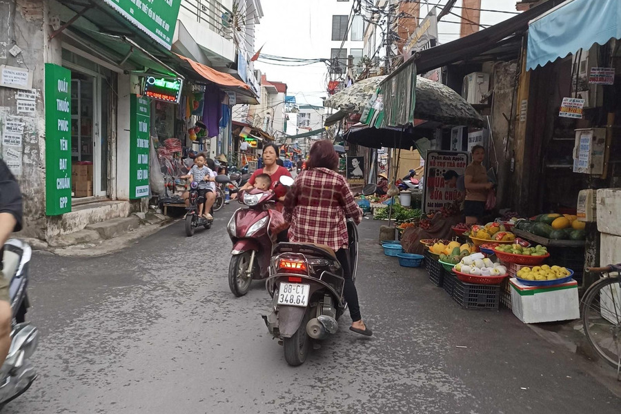 Bán nhà kinh doanh Kim Chung Đông Anh cạnh ngay khu công nghiệp Bắc Thăng Long. Lh 0982 998 *** em Hồ -01