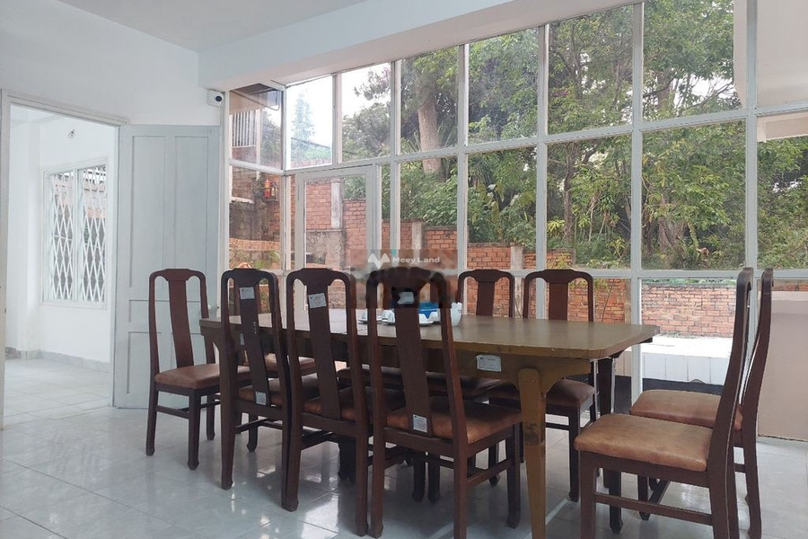 Cho thuê nhà với diện tích khoảng 332m2 vị trí đẹp nằm ở Phường 4, Lâm Đồng giá thuê cực êm chỉ 40 triệu/tháng-01