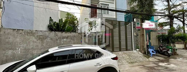 Vị trí ngay Linh Đông, Hồ Chí Minh cho thuê nhà giá thuê mua liền 14 triệu/tháng, nhà này gồm có 4 phòng ngủ, 4 WC-03