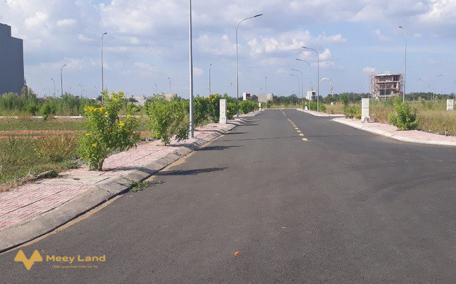 Đất đường Âu Cơ thị trấn Tân Phú Đồng Phú ngang 6m dài 30m, thổ cư 100m2