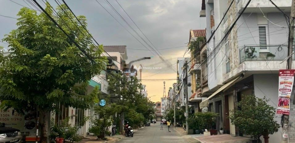 Tại Biên Hòa, Đồng Nai bán đất 5.2 tỷ, hướng Nam có diện tích 72m2
