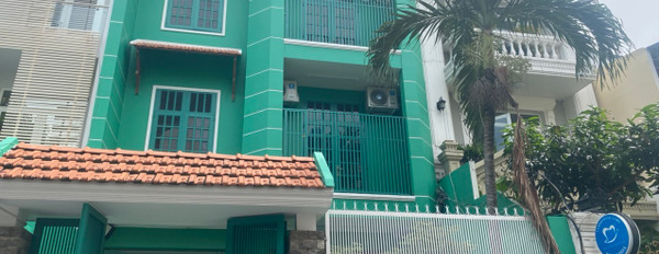 Biệt thự mới đẹp cho thuê mặt tiền đường Hoa, phường 2, quận Phú Nhuận-02