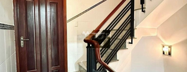 Diện tích 50m2 bán nhà ở vị trí thuận lợi ngay Tân Bình, Hồ Chí Minh trong nhà tổng quan gồm có 3 PN 3 WC ở lâu dài-02