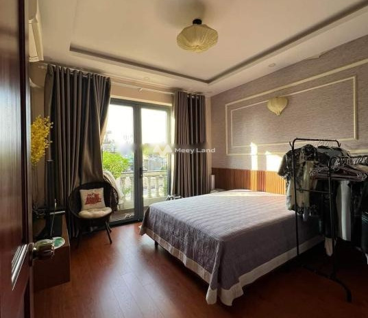 Bán nhà ở có diện tích chung 88m2 giá bán chỉ từ chỉ 10.4 tỷ vị trí mặt tiền tọa lạc ngay tại Hòa Bình, Hồ Chí Minh