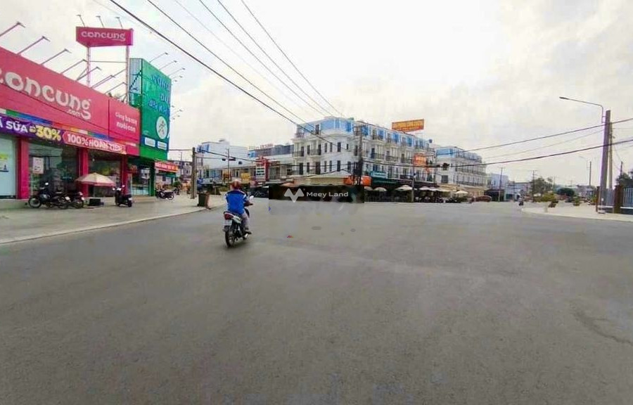 Mặt tiền Tỉnh Lộ 833 (5 x 35m) Thị Trấn Tân Trụ -01