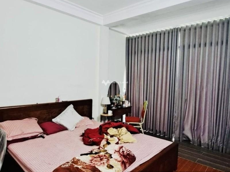 Nằm tại Giang Biên, Hà Nội, bán nhà, giá bán cực rẻ từ 5.7 tỷ có diện tích 70m2, trong nhà 4 phòng ngủ giá tốt nhất-01