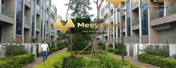 3.8 tỷ, bán liền kề diện tích là 100 m2 vị trí tiềm năng Đường 18, Yên Phong, hướng Bắc, ngôi nhà có 4 phòng ngủ, 4 WC hỗ trợ mọi thủ tục miễn phí, gi...-03