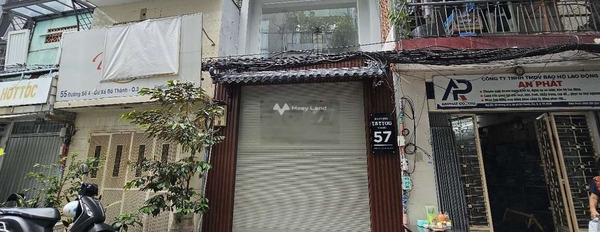 Vị trí thuận lợi ngay ở Quận 3, Hồ Chí Minh cho thuê nhà thuê ngay với giá đàm phán chỉ 25 triệu/tháng, nhà này có 3 phòng ngủ, 3 WC-02