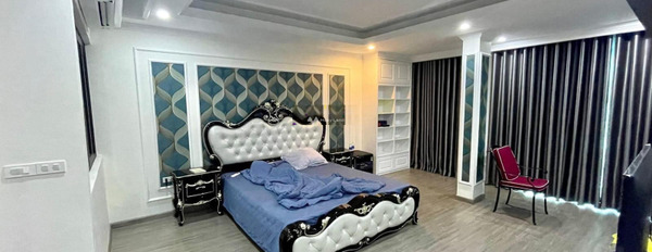 Nhà gồm 4 phòng ngủ bán nhà bán ngay với giá mong muốn 16 tỷ có diện tích chính 100m2 vị trí thuận lợi tọa lạc ngay ở Phúc La, Hà Nội-03