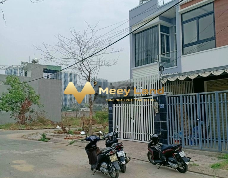 Phường Long Thạnh Mỹ, Hồ Chí Minh 3.3 tỷ bán đất dt chuẩn là 53 m2-01