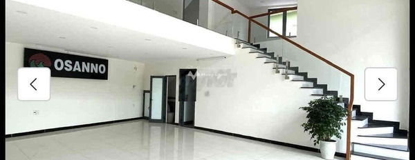 Cho thuê nhà vị trí thuận lợi Nguyễn Tri Phương, Đà Nẵng, thuê ngay với giá êm 35 triệu/tháng diện tích mặt tiền 100m2, trong nhà này thì gồm 4 PN-03