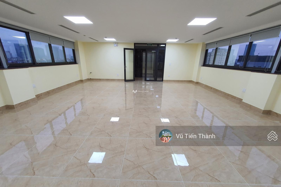Nhà 5 PN, cho thuê nhà tổng diện tích là 110m2 vị trí đặt ngay Trần Thái Tông, Hà Nội-01
