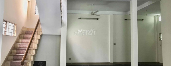 Bán nhà mặt tiền nằm ngay trên Trịnh Phong, Khánh Hòa bán ngay với giá chốt nhanh 8.3 tỷ diện tích 77m2 trong căn này có tổng 3 PN-02