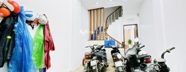 Bán căn hộ có diện tích khoảng 42m2 vị trí thuận lợi tọa lạc gần Khương Trung, Hà Nội bán ngay với giá chính chủ 5.7 tỷ-03
