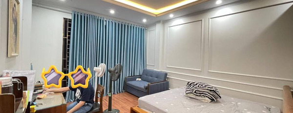 Mặt phố Dương Khuê, thang máy, kinh doanh, diện tích 49,1m2 mặt tiền 4,91m - giá 22,8 tỷ-03