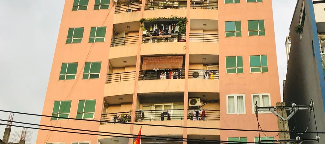 Giá 2.4 tỷ, bán chung cư Có tổng diện tích 64m2 vị trí đẹp ngay trên Bình Thạnh, Hồ Chí Minh, trong căn hộ này gồm có 2 phòng ngủ, 2 WC giá rẻ bất ngờ