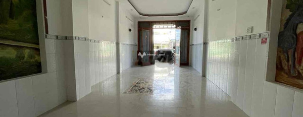 Ngôi nhà gồm có 3 phòng ngủ bán nhà bán ngay với giá hạt dẻ từ 4.2 tỷ diện tích chuẩn 167m2 gần Nguyễn Khoái, Phan Rang-Tháp Chàm-02
