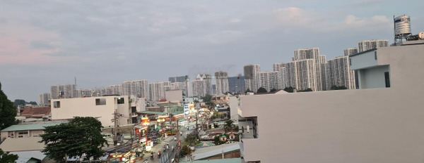 Nằm ngay Quận 9, Hồ Chí Minh bán nhà giá bán chốt nhanh từ 26.5 tỷ diện tích chuẩn 180m2 tổng quan nhà này gồm 3 phòng ngủ vị trí thuận lợi-02