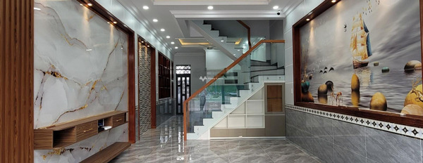 Tọa lạc Phú Hồng Thịnh 6 bán nhà vị trí đẹp tọa lạc ở Bình An, Dĩ An bán ngay với giá hợp lý từ 5.3 tỷ có diện tích chung là 61m2 trong nhà có 4 PN-02