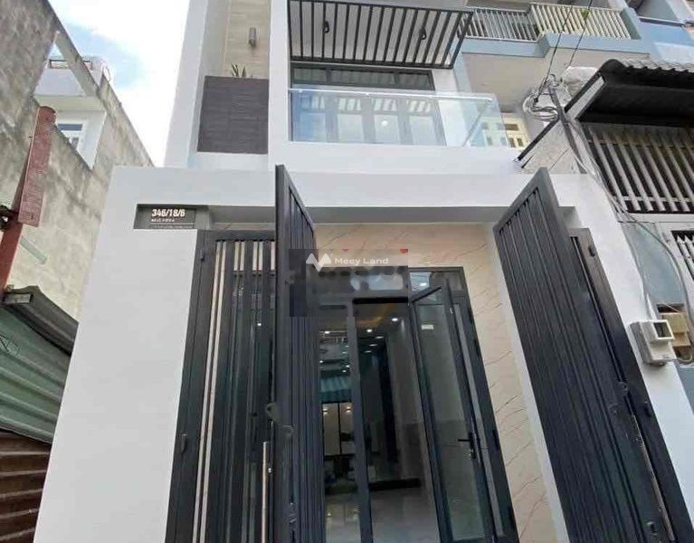Căn nhà có tổng cộng 4 phòng ngủ bán nhà bán ngay với giá khởi đầu 5.3 tỷ có diện tích chính 60m2 vị trí đặt ngay trung tâm Mã Lò, Hồ Chí Minh-01