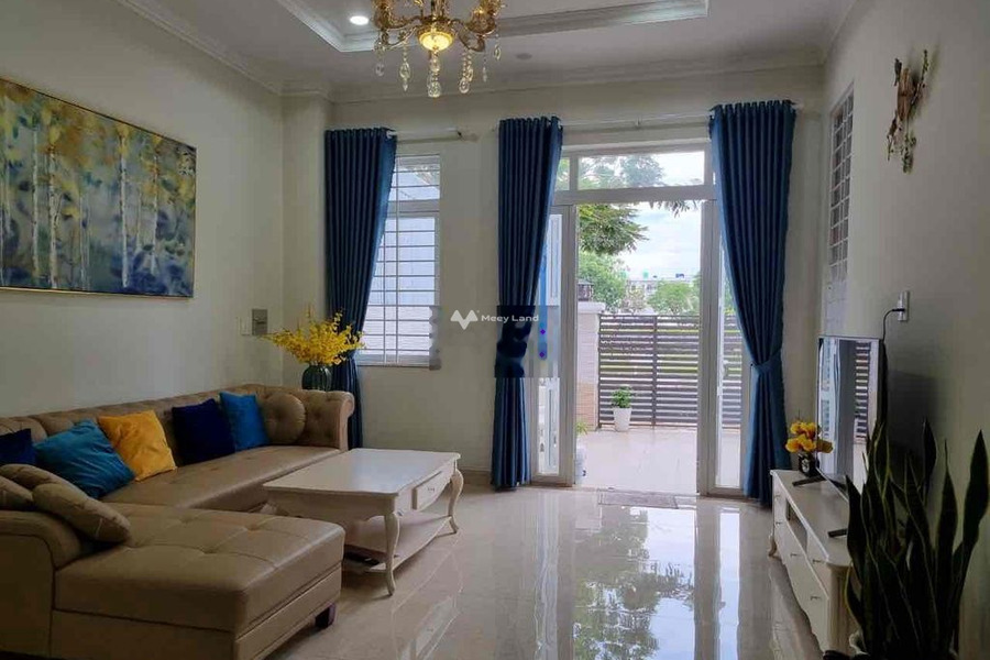 Cho thuê nhà ở diện tích thực đúng với trên ảnh 120m2 thuê ngay với giá tốt từ 12 triệu/tháng mặt tiền tọa lạc ngay trên Nguyễn Thị Định, Bến Tre-01
