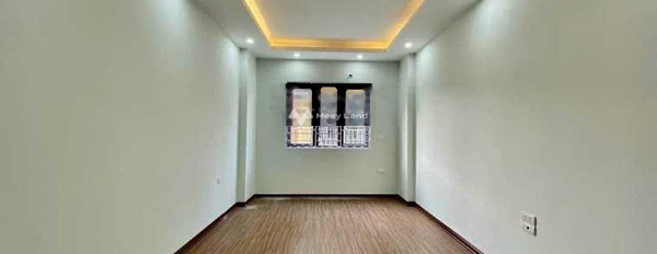 Vị trí thích hợp Hòa Bình, Yên Nghĩa bán nhà bán ngay với giá công khai 1.83 tỷ trong căn này bao gồm 4 phòng ngủ 3 WC-03