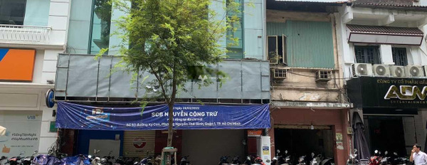 Mặt tiền tọa lạc tại Quận 1, Hồ Chí Minh cho thuê nhà thuê ngay với giá chốt nhanh từ 320 triệu/tháng, 8 WC-03