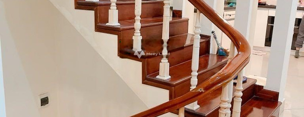 Nhà gồm 3 phòng ngủ bán nhà ở có diện tích gồm 60m2 bán ngay với giá gốc 12.99 tỷ vị trí thuận lợi ở Thanh Xuân Nam, Hà Nội-03