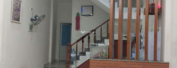 Trong nhà này thì gồm 3 PN, cho thuê nhà, giá thuê cực mềm chỉ 3.5 triệu/tháng với diện tích tiêu chuẩn 60m2 nằm ở Hoàng Văn Thái, Hòa Minh-03