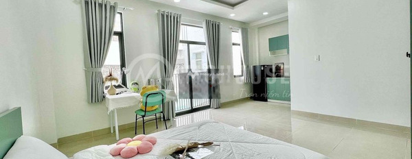 Chung cư 1 PN, cho thuê căn hộ mặt tiền nằm ở Thích Quảng Đức, Phú Nhuận, tổng quan căn hộ này thì có 1 PN, 1 WC tiện ích đầy đủ-02