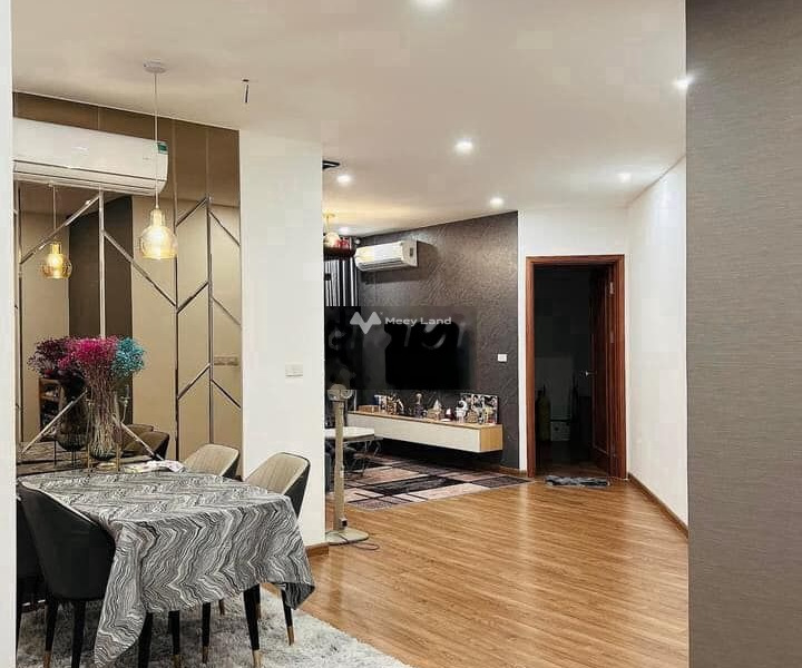 Vị trí tốt ngay Hoàng Văn Thụ, Hà Nội, bán chung cư bán ngay với giá tốt nhất chỉ 685 triệu, căn hộ gồm có tất cả 2 phòng ngủ, 2 WC thuận mua vừa bán-01